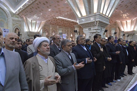 رئیس و کارکنان سازمان فرهنگ و ارتباطات اسلامی با آرمان های امام خمینی(س) تجدید میثاق کردند