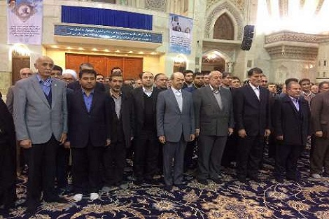 وزیر نیرو و مدیران وزارتخانه با آرمان های امام خمینی(س) تجدید میثاق کردند