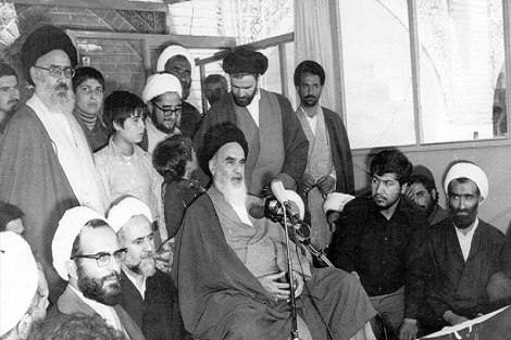 امام خمینی(س):اگر یک مجلسی صحیح باشد، یک ملت مرتب و صحیح خواهد شد؛ اگر یک مجلس قلابی باشد، یک مملکت را به باد خواهد داد