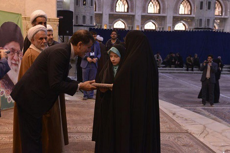 نخستین همایش تجلیل از خادمان قرآن و عترت در حرم مطهر بنیانگذار جمهوری اسلامی ایران برگزار شد