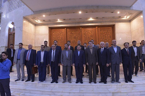 وزیر کشور عراق و هیئت همراه به مقام شامخ امام راحل ادای احترام کرد