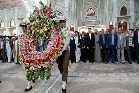سفیران و گروه های مردمی افغانستان به مقام شامخ امام خمینی(س) ادای احترام کردند