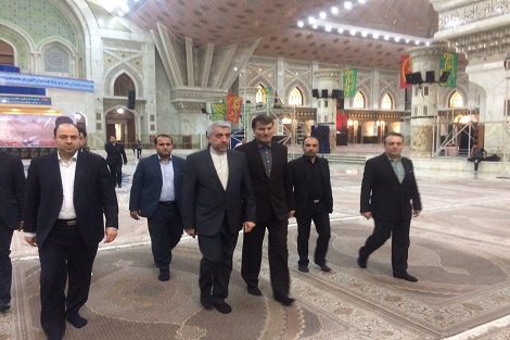تجدید میثاق وزیر نیروی دولت دوازدهم با آرمان های امام خمینی(س)
