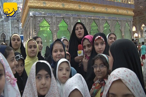 حضور فرزندان پرسنل نیروی انتظامی در حرم مطهر برای آشنایی با آرمانهای امام خمینی