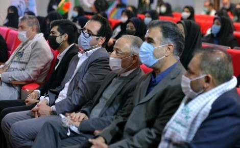 مراسم اهدای 2313 سری جهیزیه به نوعروسان مناطق محروم در جوار حرم امام خمینی(س)