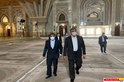 ادای احترام شهردار تهران به مقام شامخ امام راحل