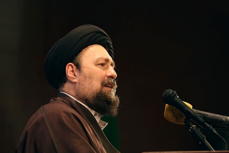 آیت الله سید حسن خمینی: امروز بیشترین هجمه روی امام است؛ به خاطر اینکه همه هویت انقلاب ما است