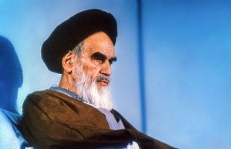 امام خمینی(س): حیثیت جمهوری اسلامی بسته به این دستگاههاست، که یکی‌اش هم دستگاه تلویزیون و رادیو است