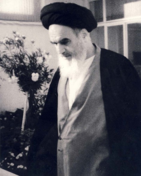 جماران، ۱۳۵۹_ سخنرانی در جمع کارکنان مؤسسه «اطلاعات»؛ (رسالت مطبوعات در نظام اسلامی)