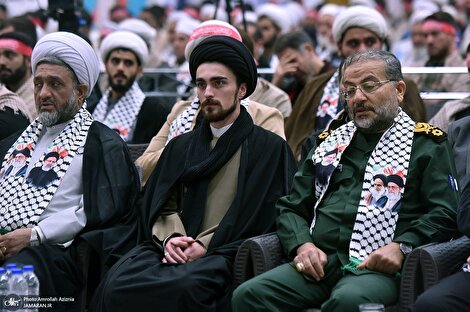 گردهمایی دانشجویان و طلاب بسیجی در حرم مطهر امام خمینی (س)