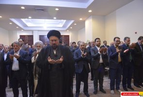 گزارش تصویری / تجدید میثاق شهردار تهران و رئیس و اعضای شورای شهر تهران درحرم مطهر امام راحل با حضور یادگار امام