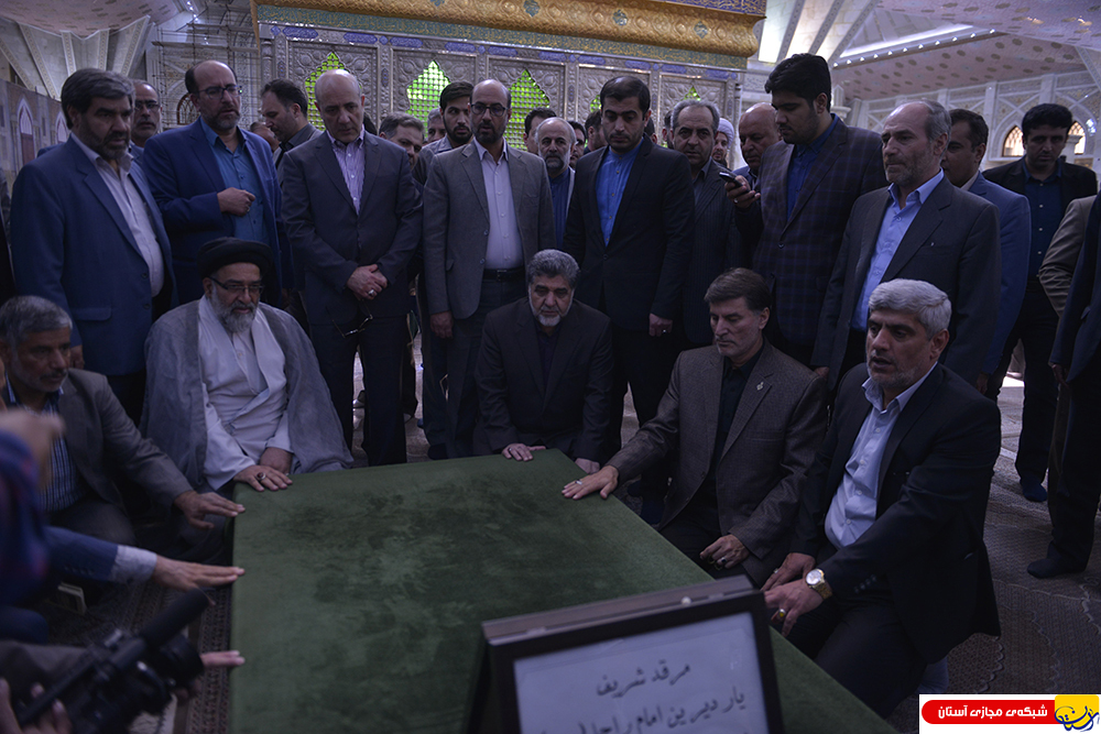 گزارش تصویری : تجدید میثاق استاندار تهران و هیات همراه با آرمانهای امام راحل