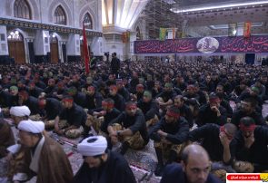 گزارش تصویری /مراسم عزاداری ابا عبدالله الحسین(ع) در حرم مطهر امام راحل _شب نهم محرم