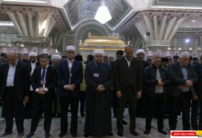 گزارش تصویری / ادای احترام شخصیت  های خارجی جهان  اسلام به مقام شامخ امام خمینی(س)