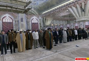 گزارش تصویری : تجدید میثاق هزاران نفراز اقشار مختلف مردم و ائمه جماعات استان قم با آرمانهای امام راحل