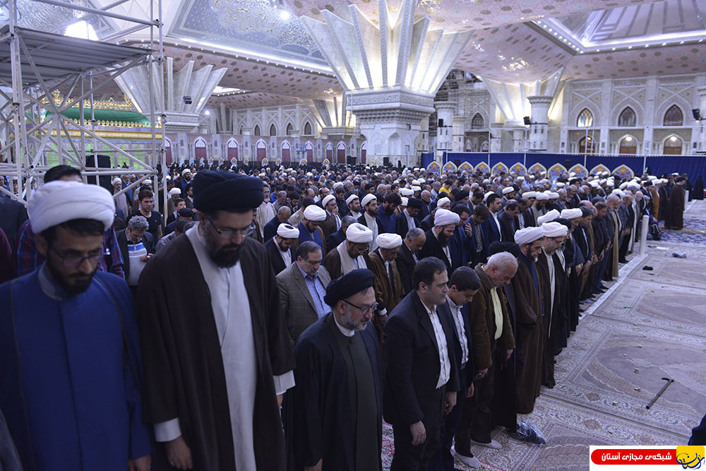 گزارش تصویری : آخرین نماز سال ۱۳۹۶ به امامت آیت الله سید حسن خمینی در حرم مطهر امام راحل
