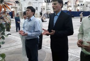 گزارش تصویری : ادای احترام قائم مقام وزارت امور خارجه تایلند به مقام شامخ امام راحل