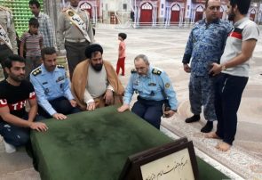 گزارش تصویری : ادای احترام فرمانده نیروی هوایی ارتش به مقام شامخ امام راحل