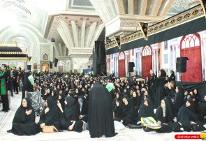 گزارش تصویری : برگزاری مراسم شب عاشورای حسینی در حرم مطهر امام راحل