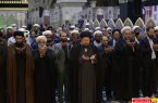 گزارش تصویری : اقامه نماز مغرب و عشا به امامت آیت الله سید حسن خمینی