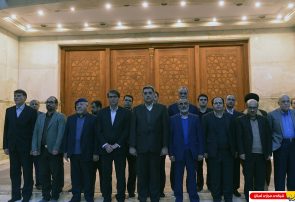 تجدید میثاق شهردار جدید تهران و اعضای شورای شهر با آرمانهای امام راحل