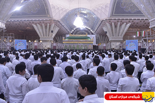 گزارش تصویری : مراسم جشن تکلیف دانش آموزان منطقه ۱۹ تهران در حرم مطهر امام راحل