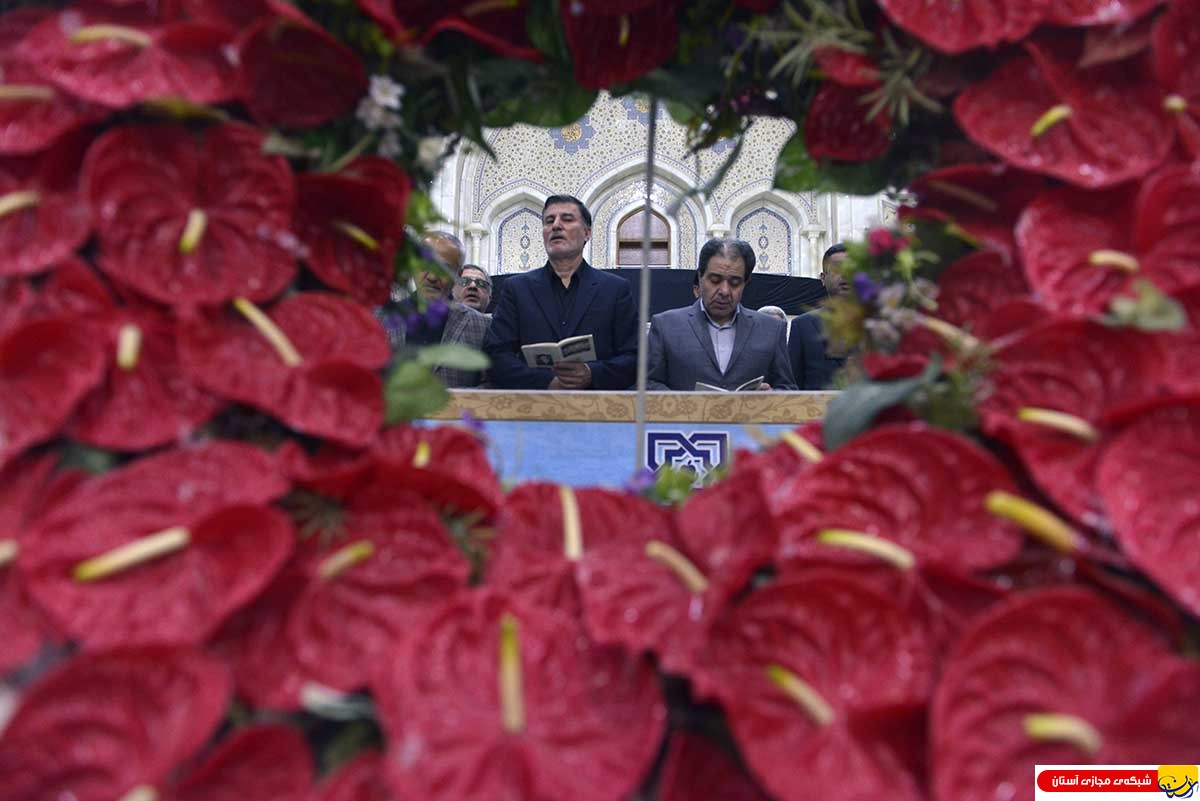 تجدید میثاق مدبر عامل و جمعی از پرسنل سازمان بیمه سلامت با آرمان های امام راحل