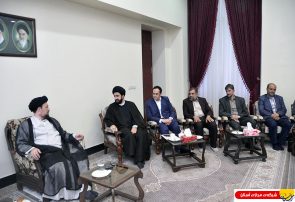 حضور سید حسن خمینی در حرم مطهرامام خمینی (س) / ۲۳ اردیبهشت ۹۵
