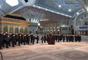 مراسم احلی من العسل در حرم مطهر امام راحل