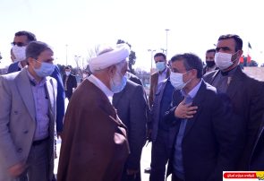 تجدید میثاق دکتر احمدی نژاد و هیات همراه با آرمان های امام راحل(س)