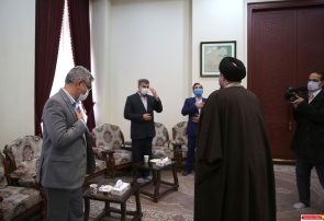 شورای مرکزی انجمن اسلامی مدرسین دانشگاه‌ها با آیت الله  سید حسن خمینی