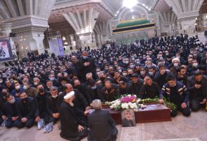 مراسم تشییع پیکر خادم امام راحل بهروز قلی پور در حرم مطهر