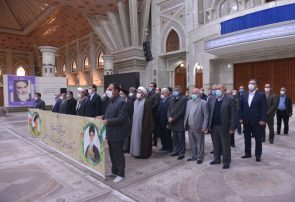 تجدید میثاق وزیر و کارکنان وزارت نیرو با آرمان های امام راحل