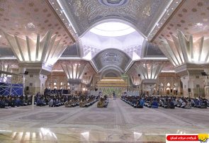 محفل انس با قرآن در حرم مطهر امام خمینی (س)