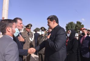 ادای احترام رئیس جمهور ونزوئلا و هیئت همراه به مقام شامخ معمار کبیر انقلاب اسلامی ایران