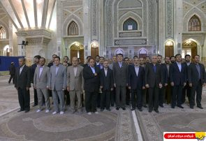 تجدید میثاق استاندار و مدیران کل دستگاه های اجرایی استان البرز با امام راحل (س)