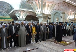 اقامه نماز مغرب و عشا به امامت یادگار امام – ۱ مهر ۹۵