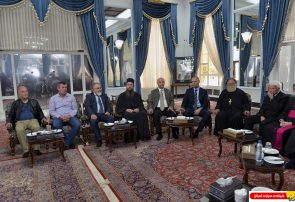 دیدار  هیئت مذهبی کرواسی با آیت الله سید حسن خمینی