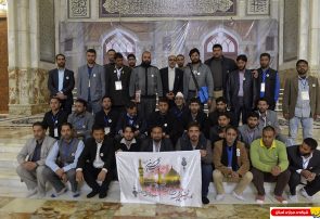 ادای احترام اساتید و دانشجویان دانشگاه کشمیر هندوستان با آرمانهای امام راحل