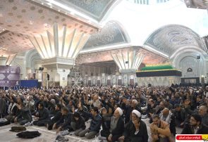 تجدید میثاق مسئولین و جمعی از مردم اصفهان با آرمانهای امام راحل