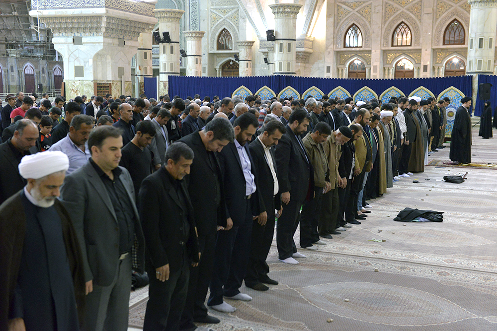 اقامه نماز مغرب و عشا به امامت آیت الله سید حسن خمینی (س) – ۲۷ آبان ۹۵