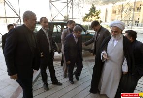 تجدید میثاق دکتر محمود احمدی نژاد با آرمان های امام راحل (س)