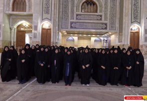 ادای احترام دبیرستان تزکیه در حرم مطهر امام راحل