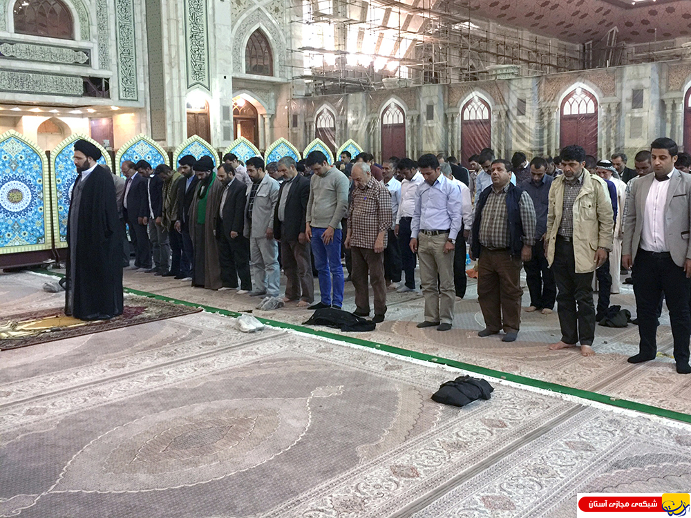 اقامه نماز شب عید سعید مبعث توسط حجت الاسلام والمسلمین سیدعلی خمینی در حرم امام راحل(س)