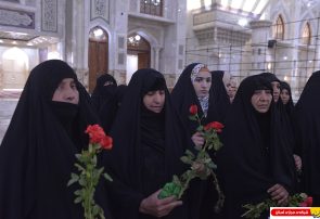 گزارش تصویری / ادای احترام خانواده های شهدای مدافع حرم کشور عراق به مقام شامخ امام راحل