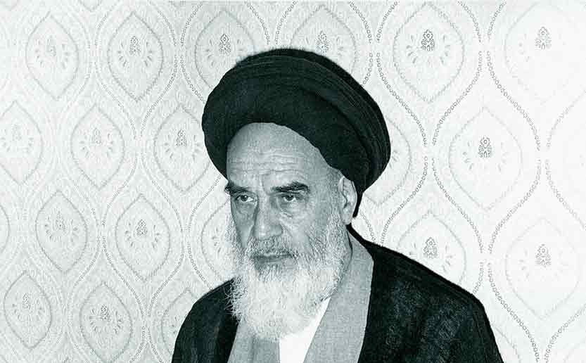 سخنرانی در جمع مردم و تأکید بر رأی به «جمهوری اسلامی»
