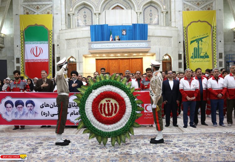 ادای احترام امدادگران پرسنل هلال احمر به رهبر کبیر انتقلاب اسلامی و دیدار با حجت الاسلام و المسلمین سید حسن خمینی