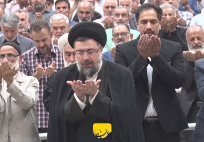 اقامه نماز ظهر و عصر به امامت حجت‌الاسلام و المسلمین سید یاسر خمینی