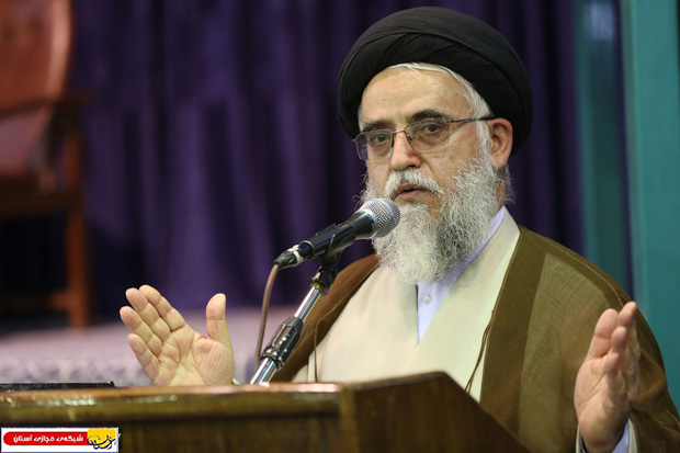 تأکید بر شناخت عاشورا از چشم‌انداز نگاه جامع امام خمینی(س) / سیدالشهدا(ع) اینک بیش از گریه و اشک، منتظر نقش‌آفرینی در تربیت و سیاست و فرهنگ ماست
