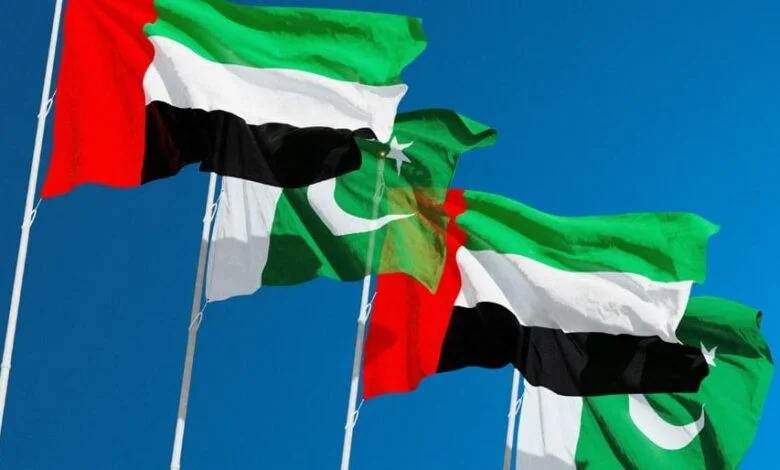 کینگز کالج لندن: امارات وابستگی پاکستان را به اهرم فشار تبدیل کرده است / اخراج ۱۵ هزار کارگر، بازپرداخت فوری یک میلیارد دلار و جایگزینی هند به جای اسلام‌آباد